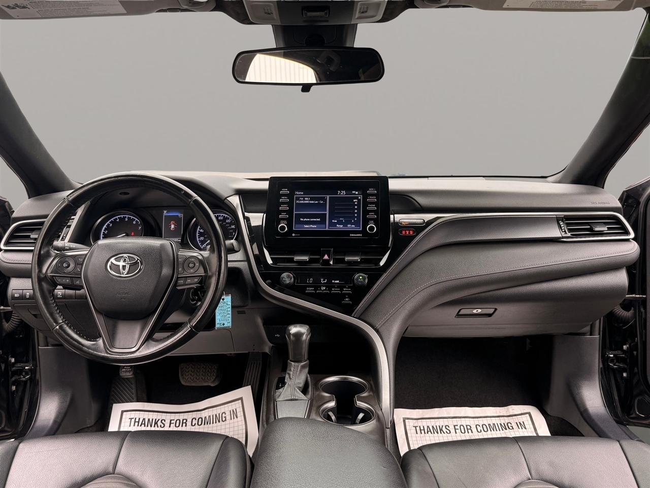 Toyota Camry SE Auto (Natl) 2021