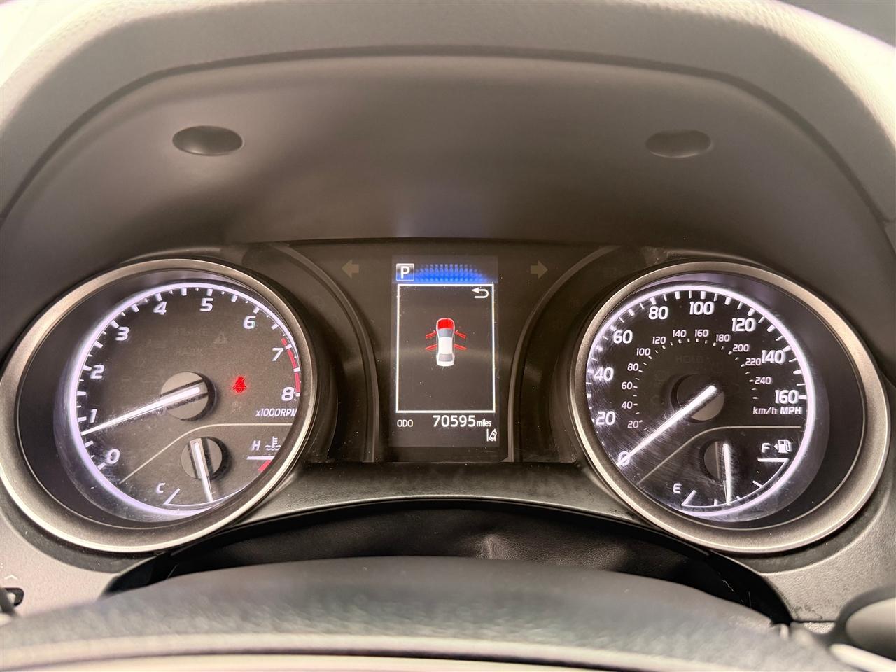 Toyota Camry SE Auto (Natl) 2021