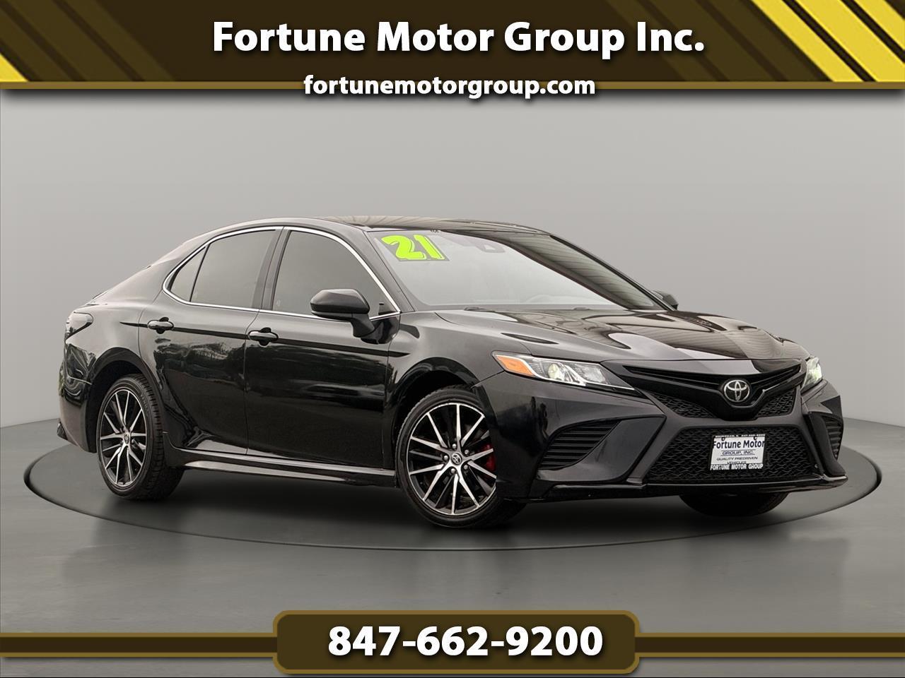 Toyota Camry SE Auto (Natl) 2021