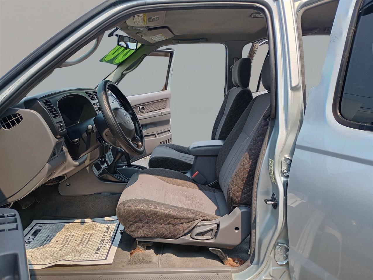 Nissan Xterra 4dr XE 4WD V6 Auto 2000