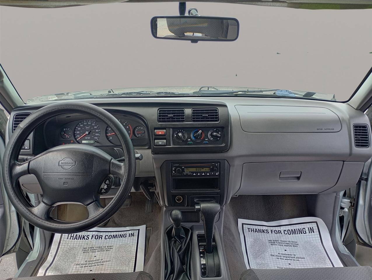 Nissan Xterra 4dr XE 4WD V6 Auto 2000