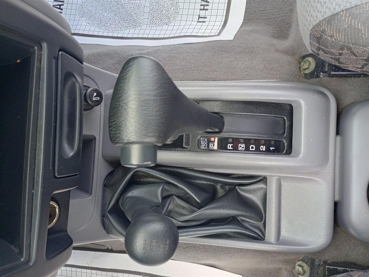 Nissan Xterra 4dr XE 4WD V6 Auto 2000