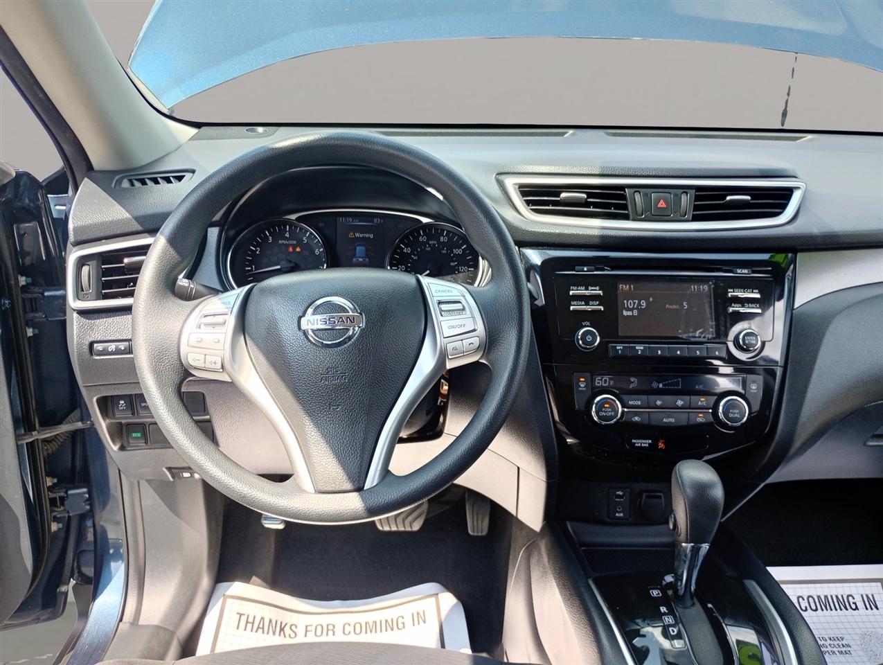 Nissan Rogue FWD 4dr SV 2015