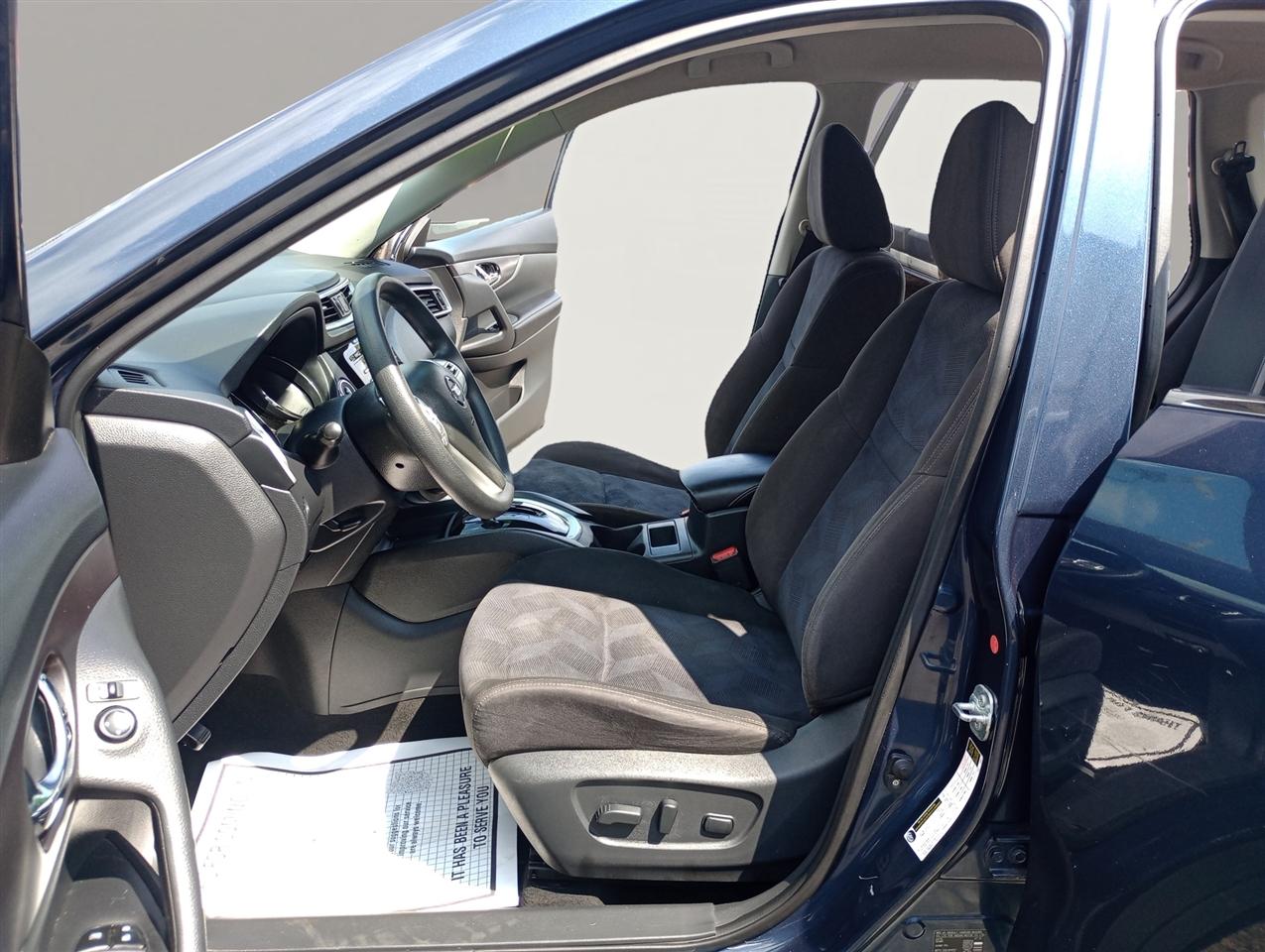 Nissan Rogue FWD 4dr SV 2015