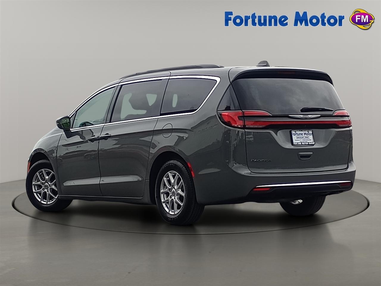 Chrysler Pacifica Touring L FWD 2022