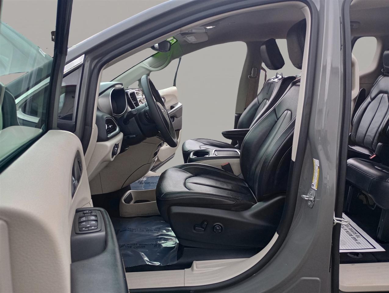 Chrysler Pacifica Touring L FWD 2022