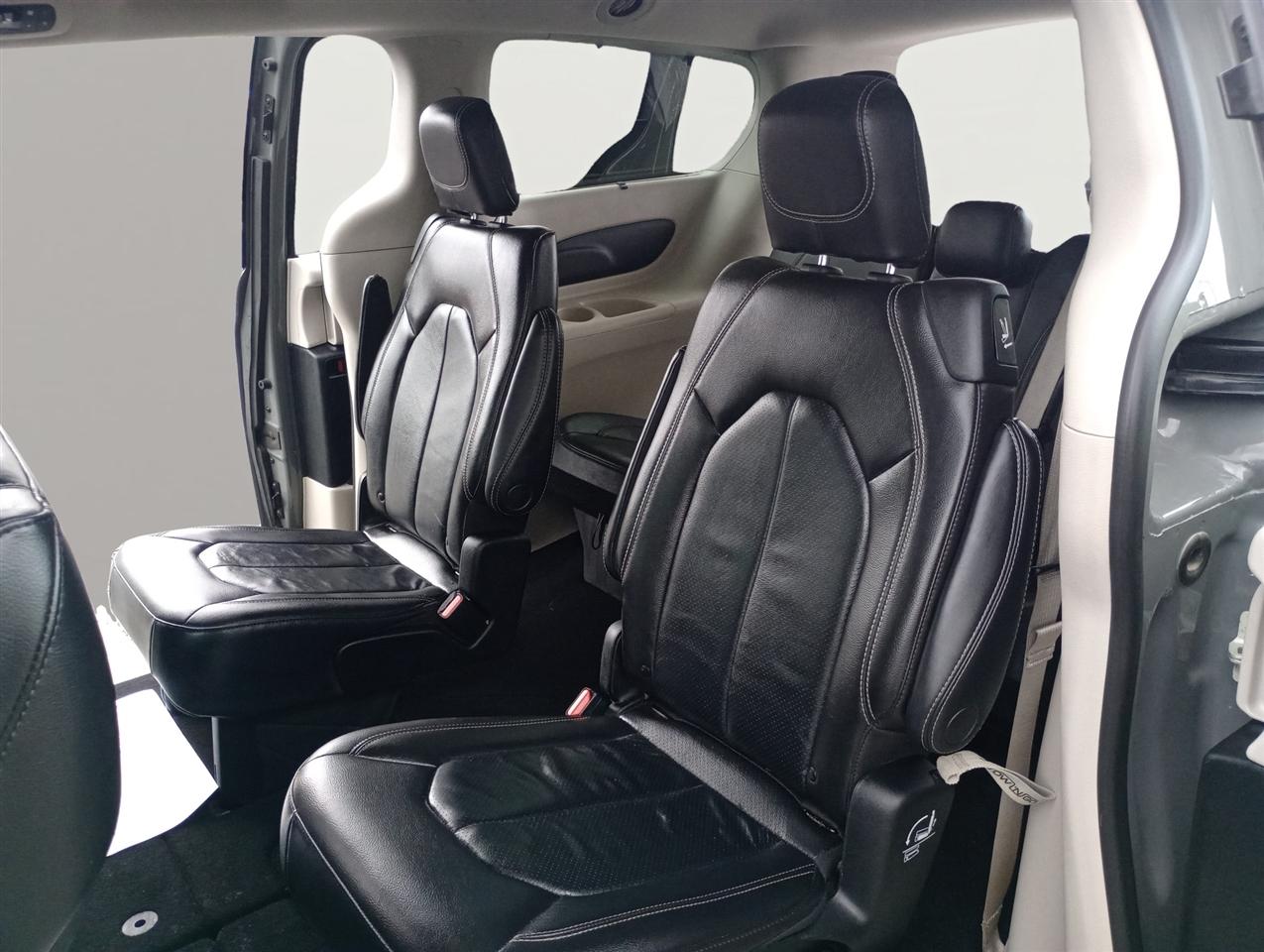 Chrysler Pacifica Touring L FWD 2022
