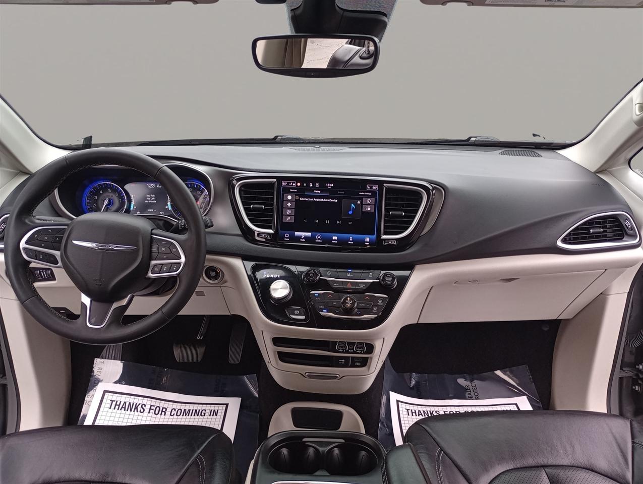 Chrysler Pacifica Touring L FWD 2022