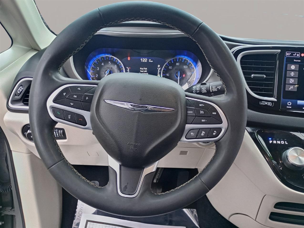 Chrysler Pacifica Touring L FWD 2022