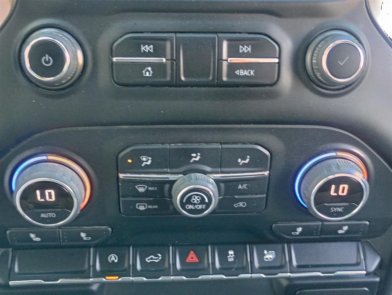 Chevrolet Silverado 1500 4WD Crew Cab 147" LT w/1LT 2021