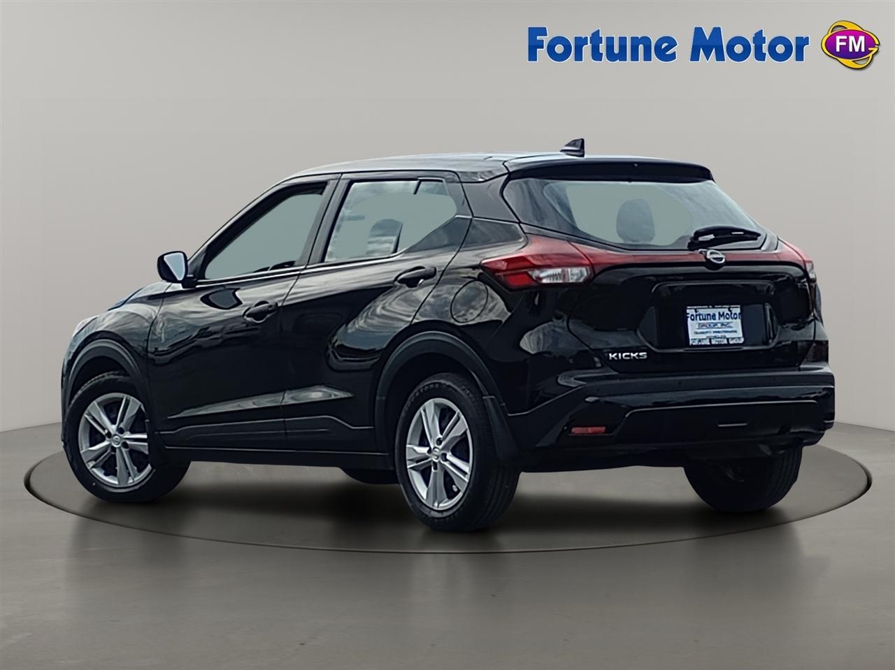 Nissan Kicks S FWD 2024