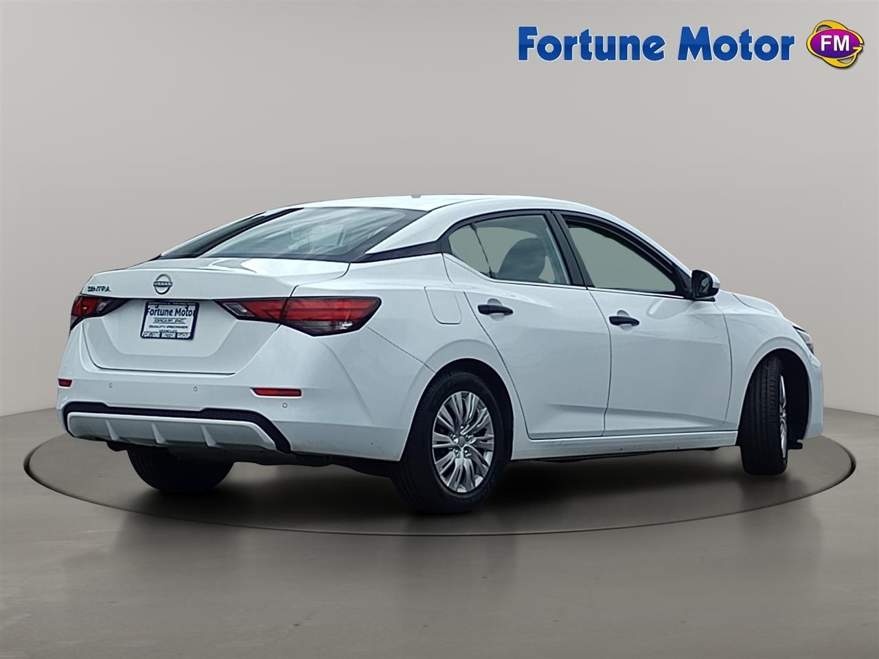 Nissan Sentra S CVT 2024