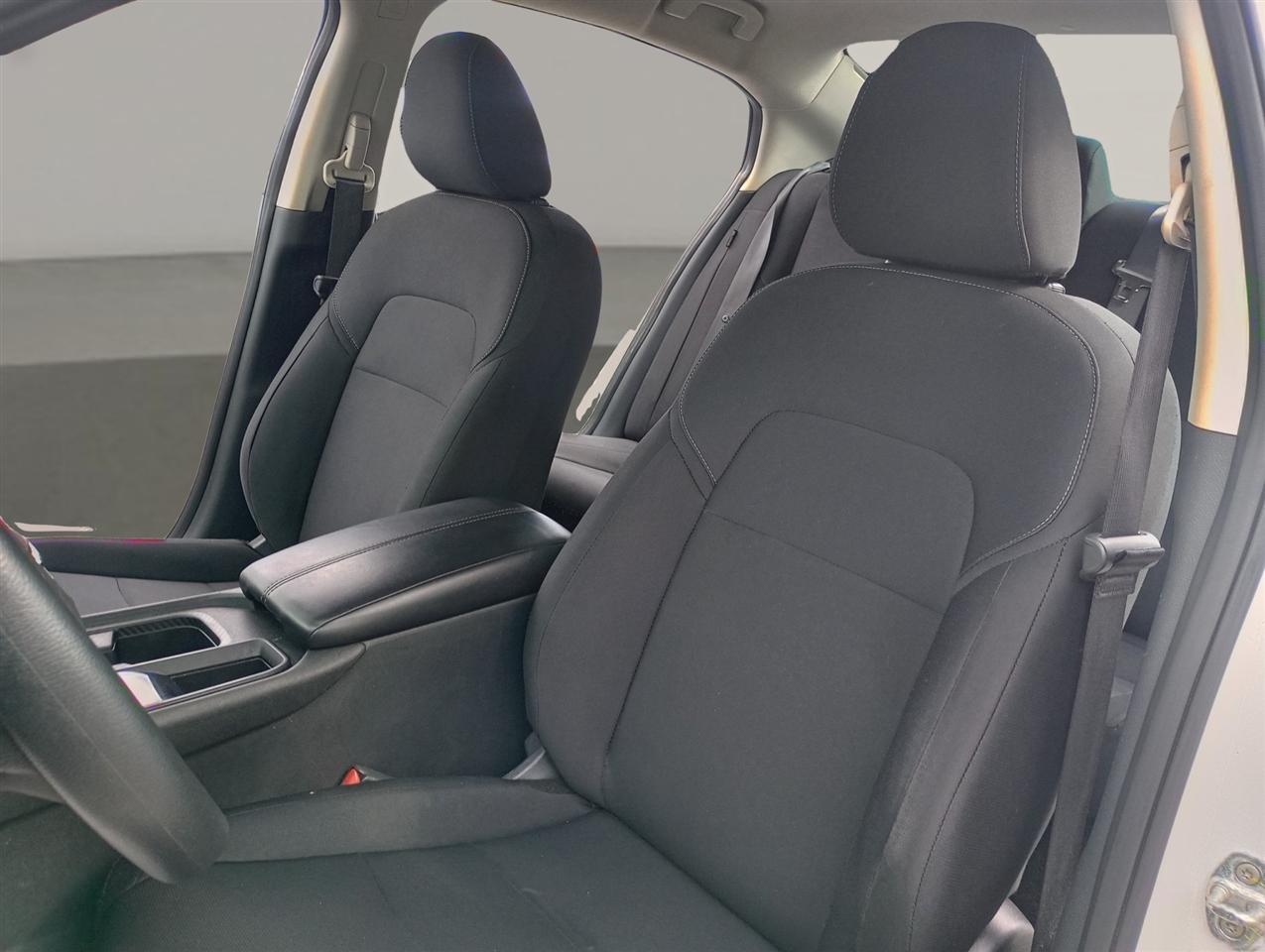 Nissan Sentra S CVT 2024