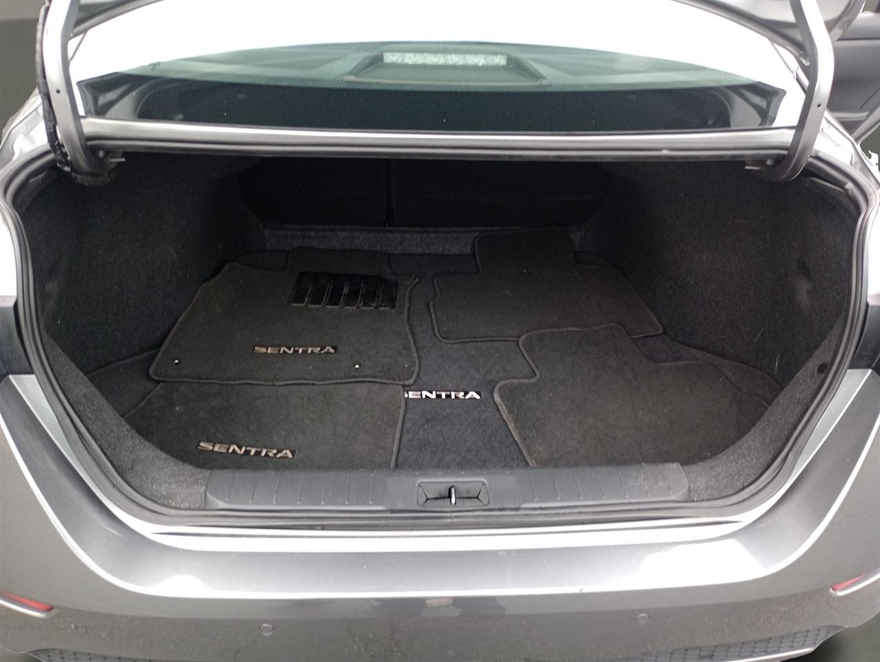 Nissan Sentra S CVT 2024