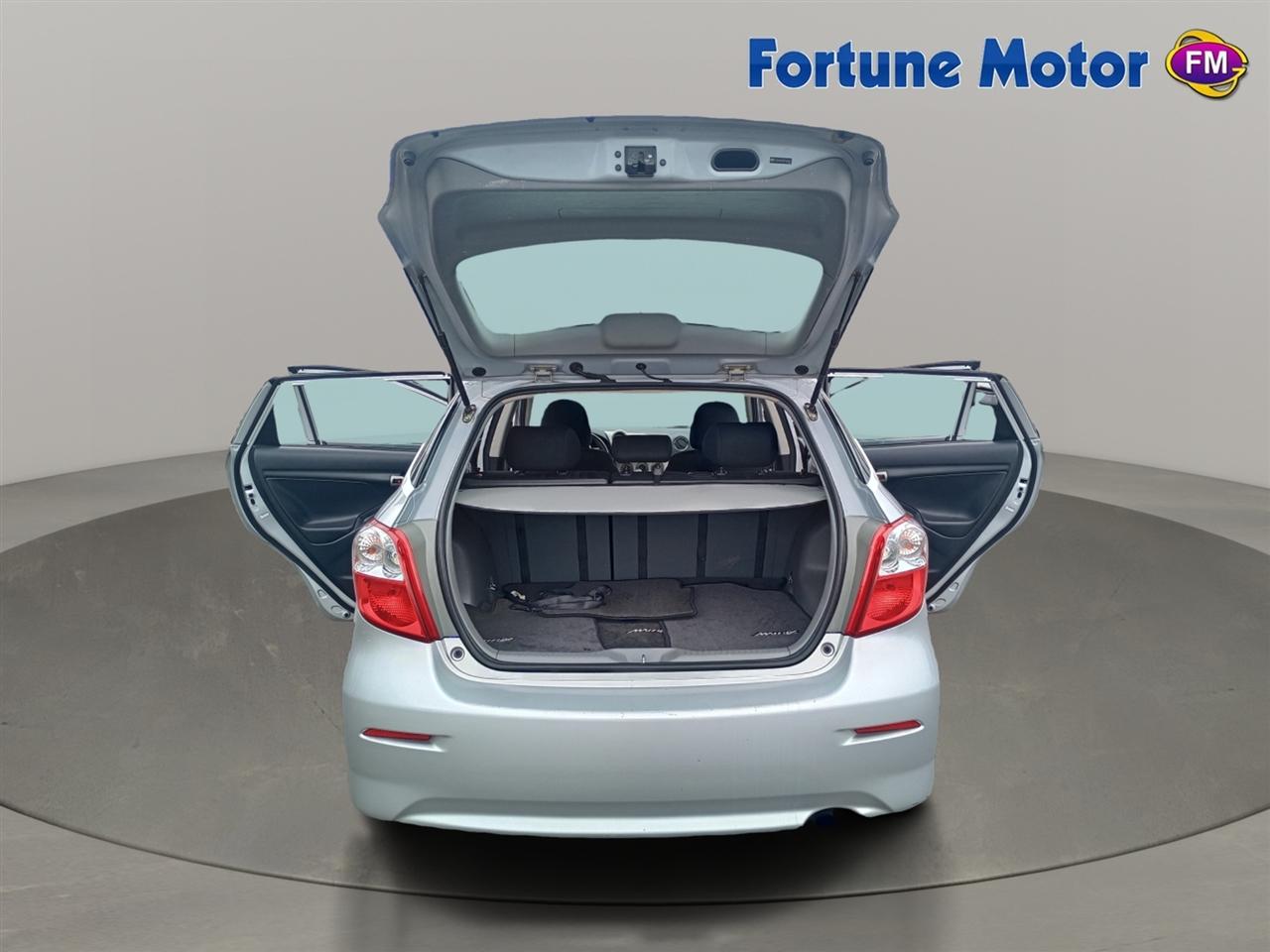 Toyota Matrix 5dr Wgn Man FWD (Natl) 2011