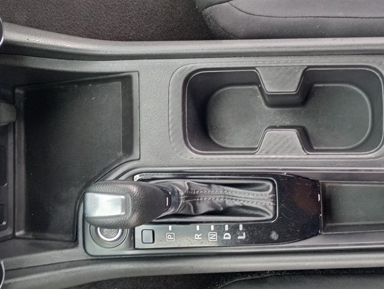 Nissan Sentra S CVT 2024