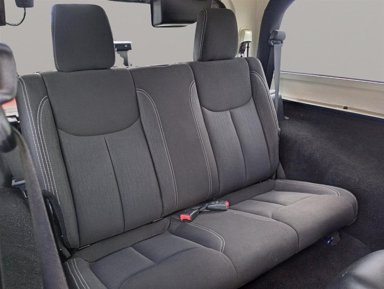 Jeep Wrangler 4WD 2dr Rubicon 2013