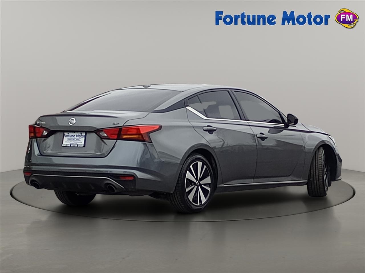 Nissan Altima 2.5 SR Sedan 2022