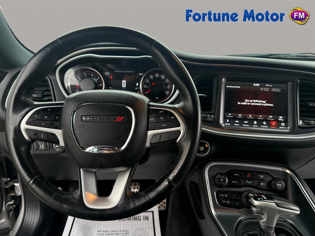 Dodge Challenger SXT Plus RWD 2018