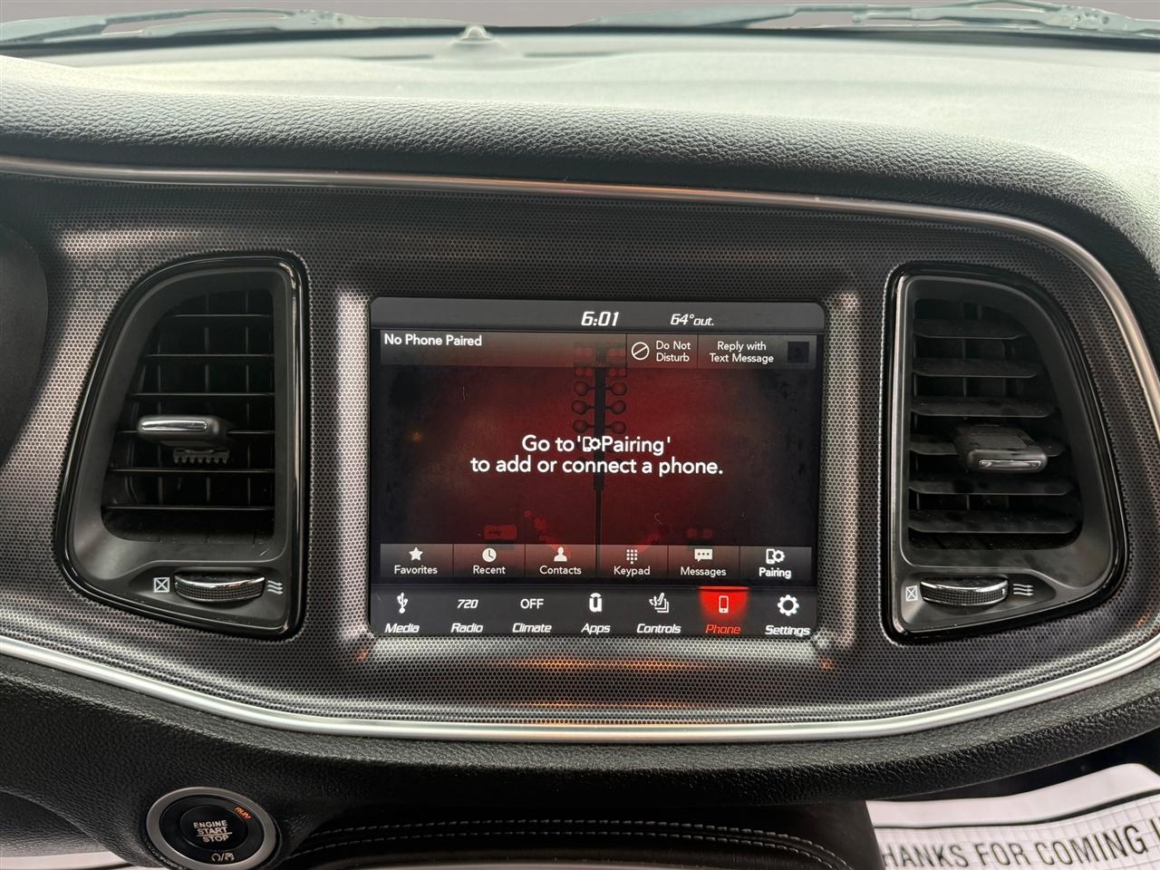 Dodge Challenger SXT Plus RWD 2018