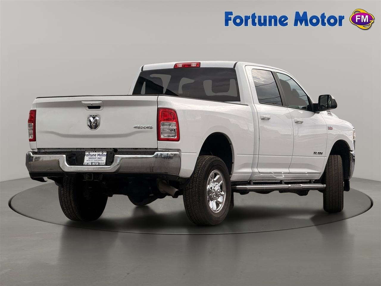 RAM 2500 Big Horn 4x4 Crew Cab 6'4" Box 2021