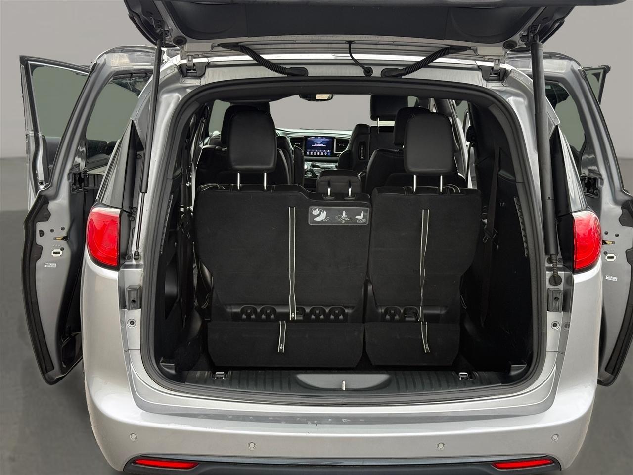 Chrysler Pacifica Touring L Plus FWD 2018