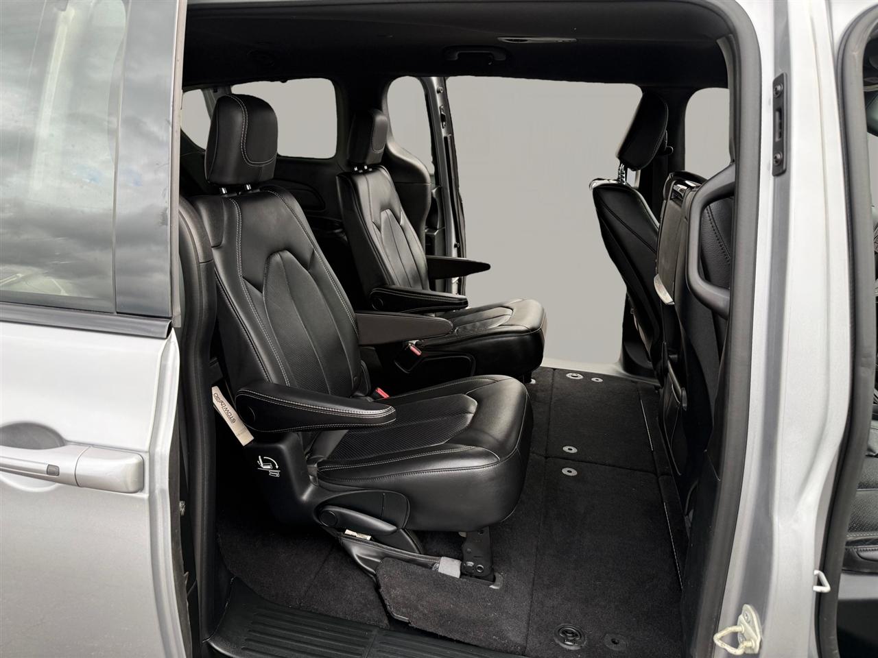 Chrysler Pacifica Touring L Plus FWD 2018