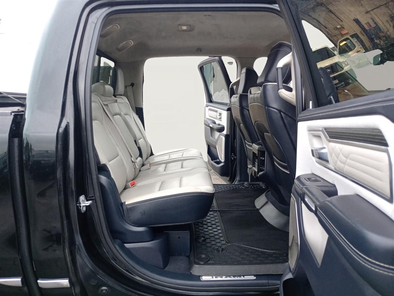 RAM 1500 Limited 4x4 Crew Cab 5'7" Box 2022