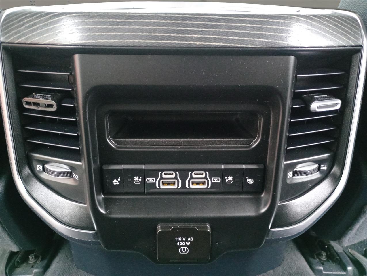 RAM 1500 Limited 4x4 Crew Cab 5'7" Box 2022