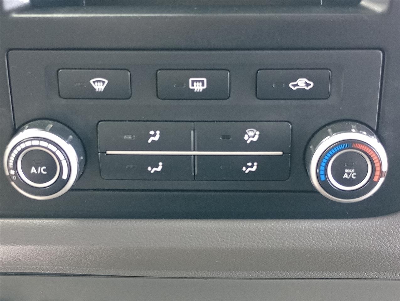 Nissan NVP 3500 V6 SV 2016