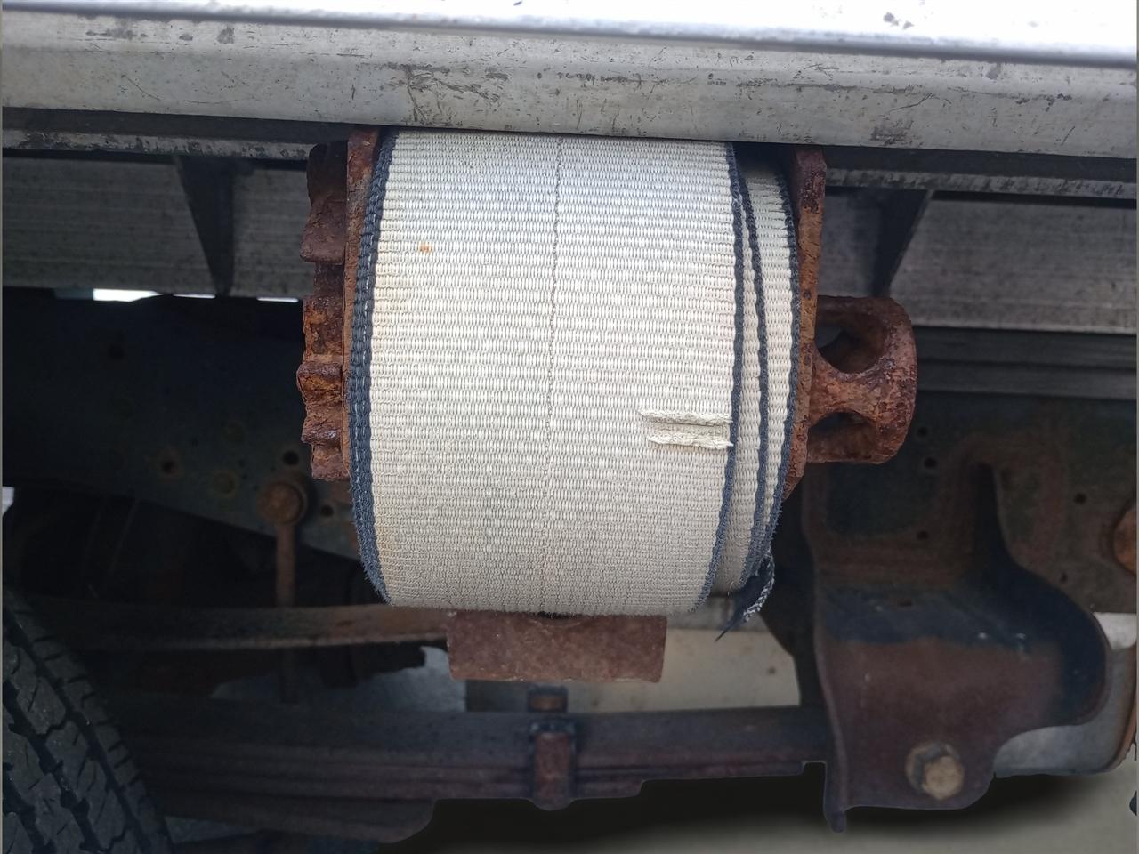 Ford Super Duty F-250 SRW 2WD Reg Cab 137" XL 2012