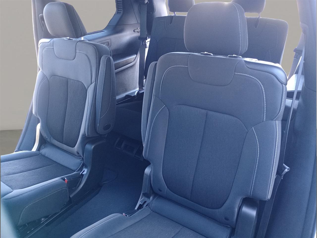 Jeep Grand Cherokee L Laredo X 4x4 2024