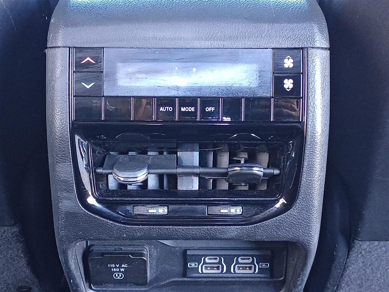 Jeep Grand Cherokee L Laredo X 4x4 2024
