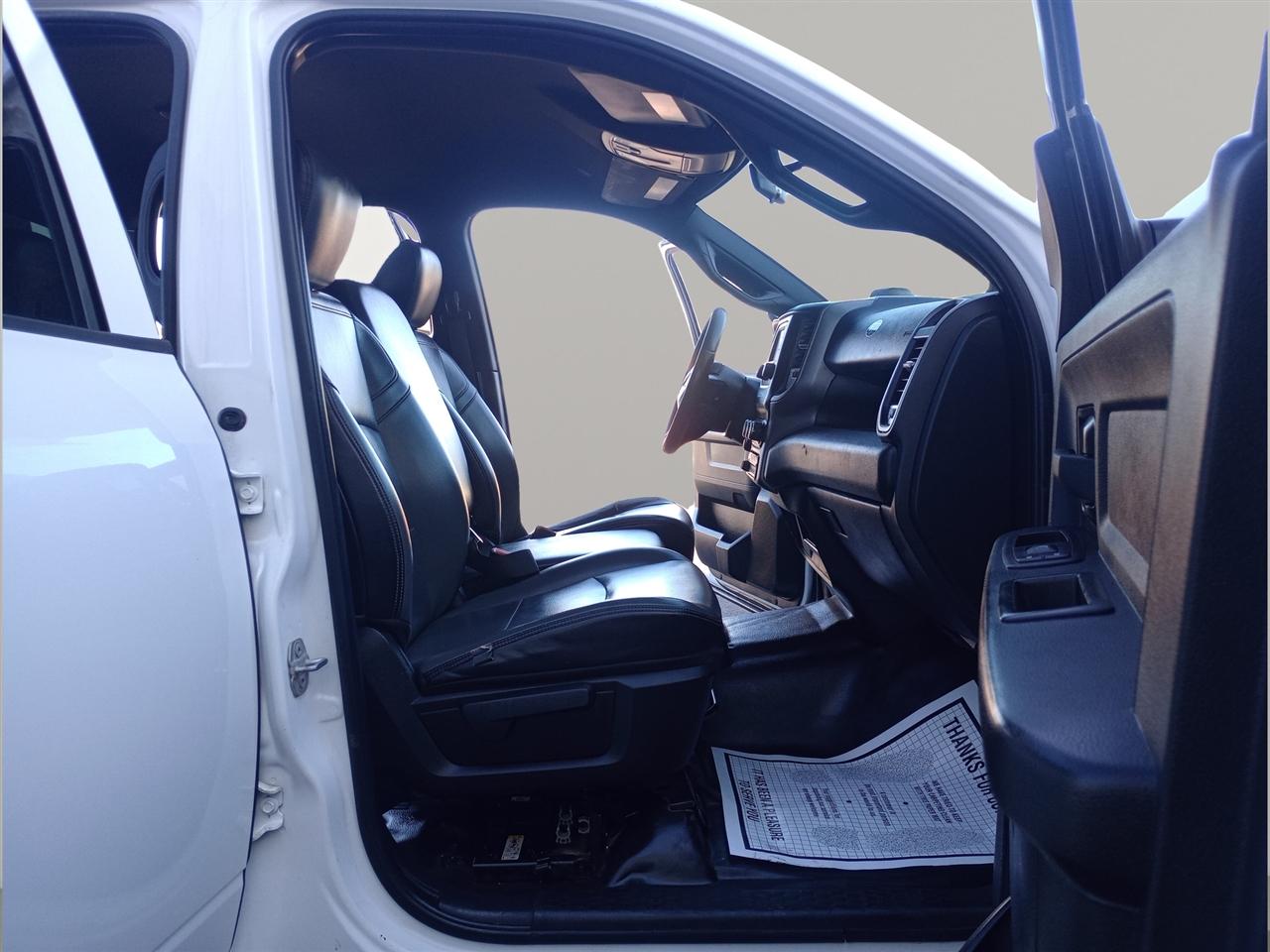 RAM 3500 Chassis Cab Tradesman 4WD Crew Cab 60" CA 172.4" WB 2022