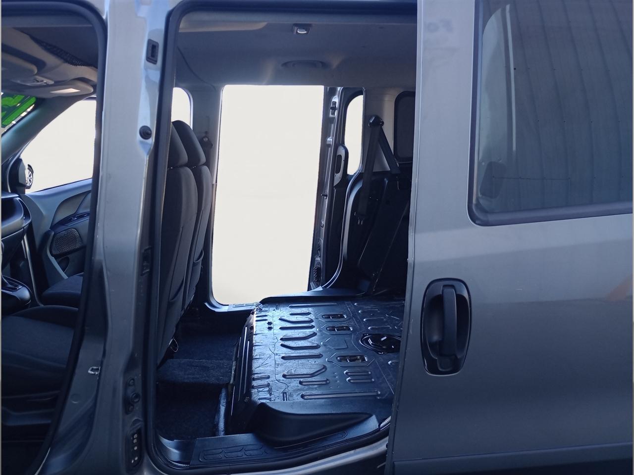RAM ProMaster City Cargo Van 122" WB Tradesman SLT 2015