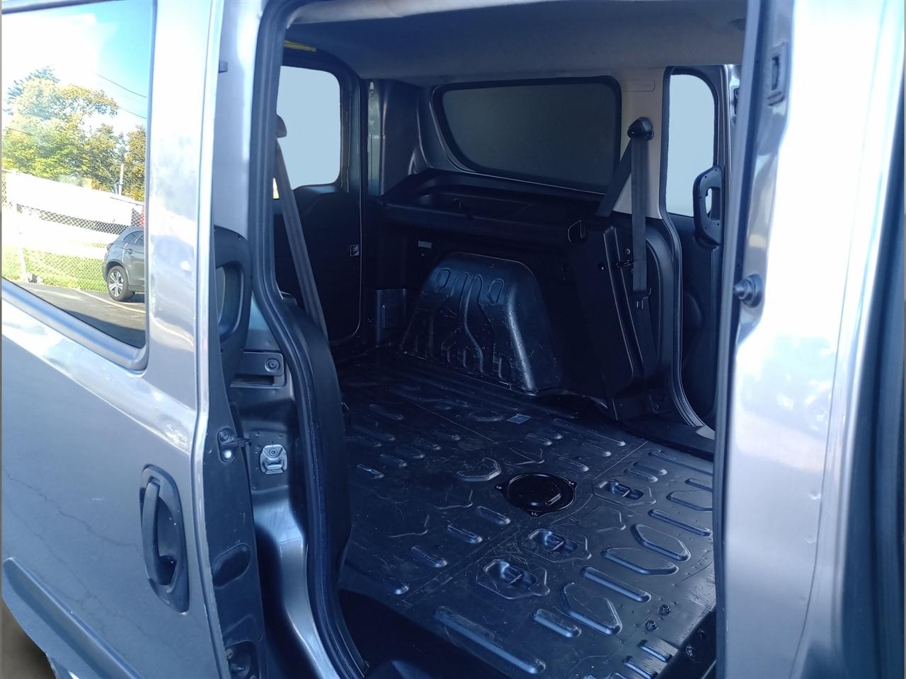 RAM ProMaster City Cargo Van 122" WB Tradesman SLT 2015