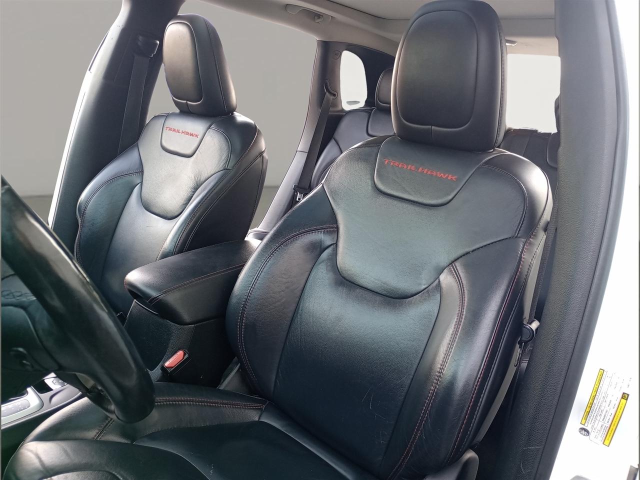 Jeep Cherokee 4WD 4dr Trailhawk 2016