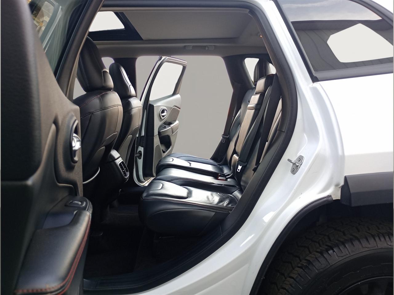 Jeep Cherokee 4WD 4dr Trailhawk 2016