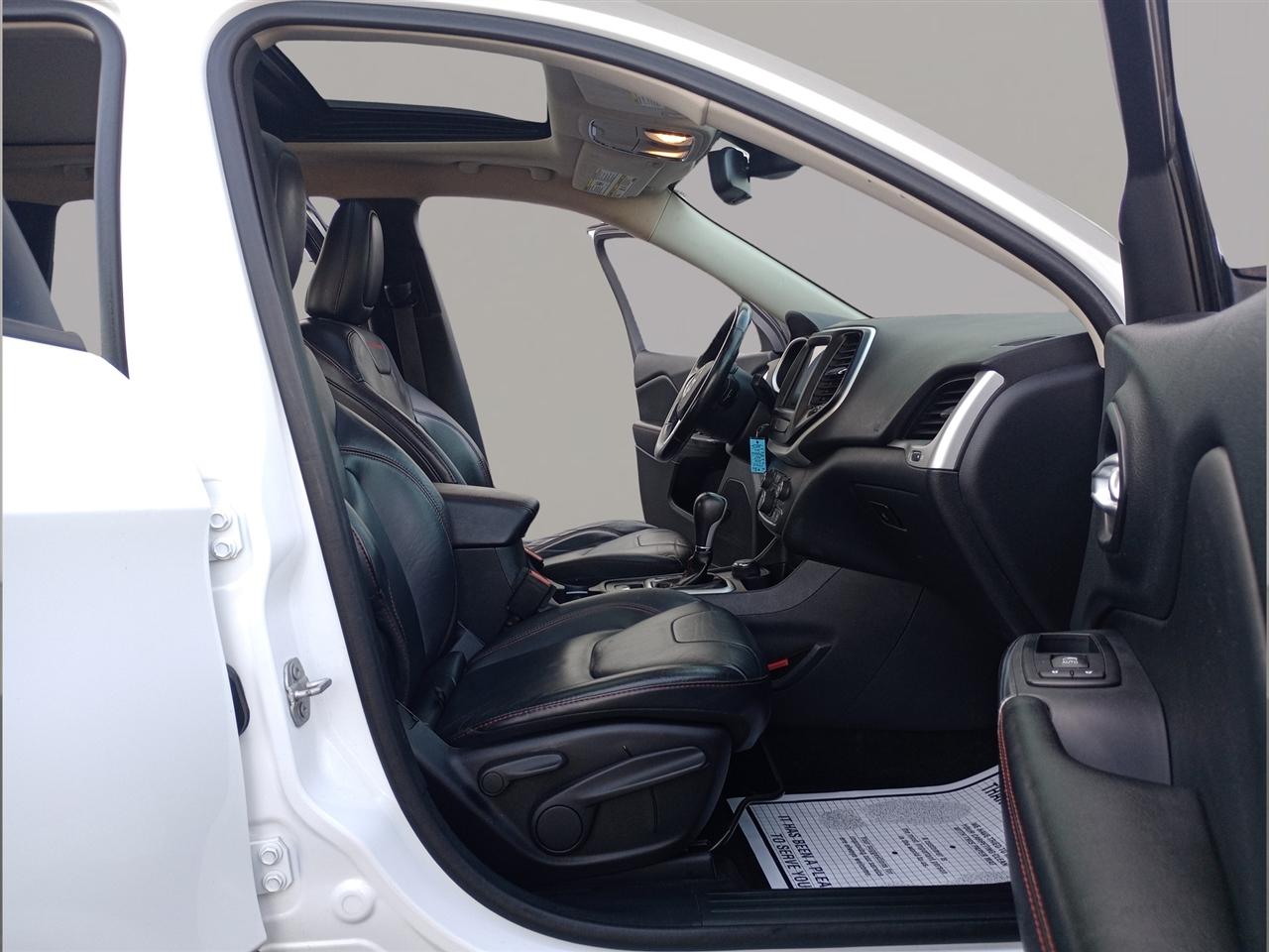 Jeep Cherokee 4WD 4dr Trailhawk 2016