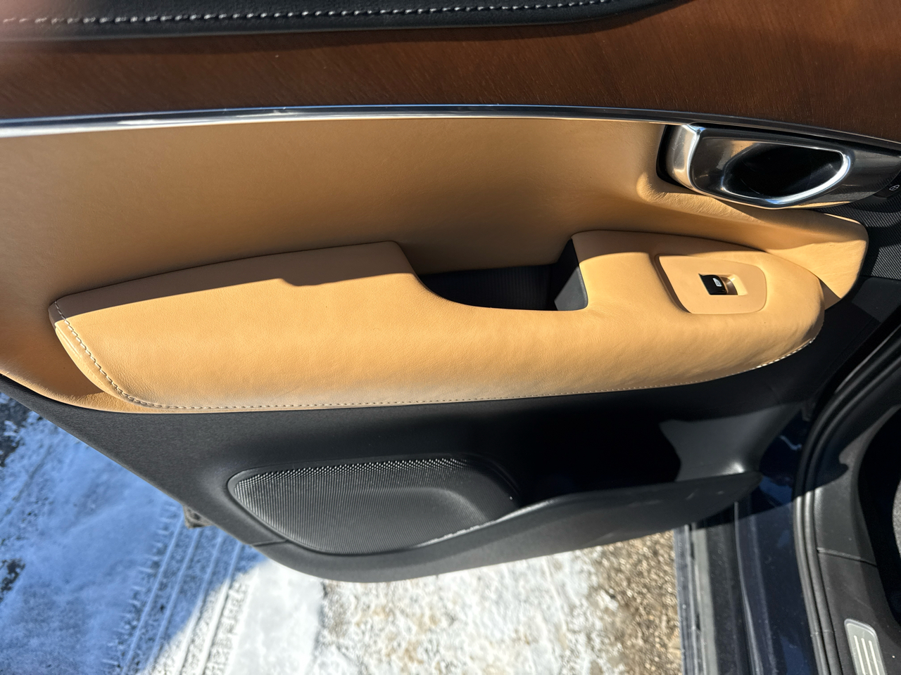 Volvo XC90 Plug-In Hybrid T8 AWD Ultra 6-Seater 2016