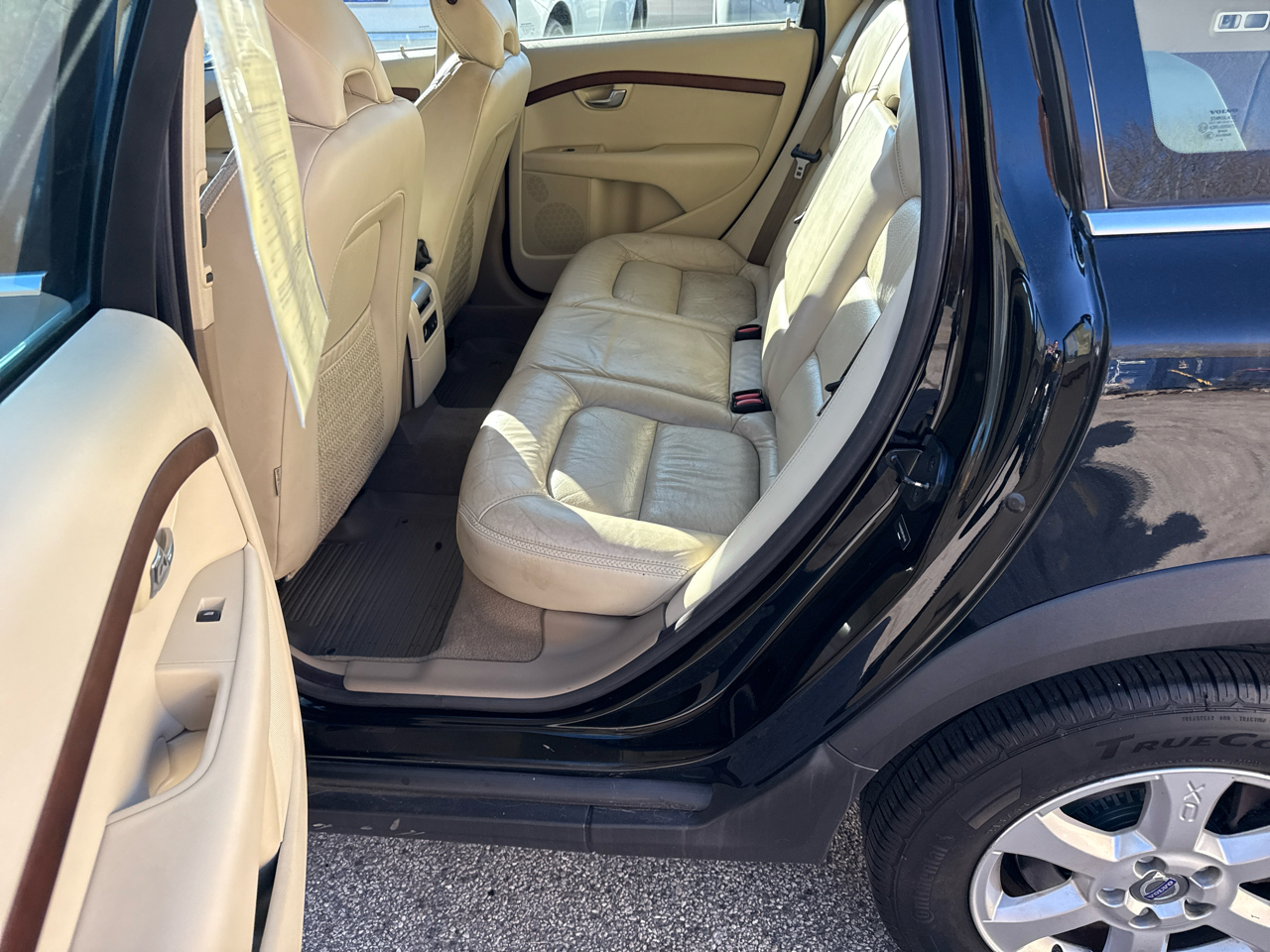 Volvo XC70 3.2 AWD 2011 Volvo XC70 3.2 AWD 2011