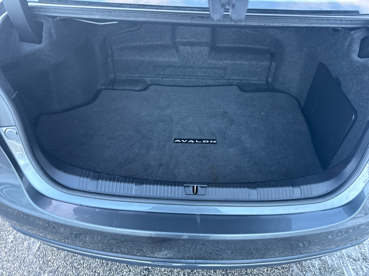 Toyota Avalon Hybrid XLE Premium 2014