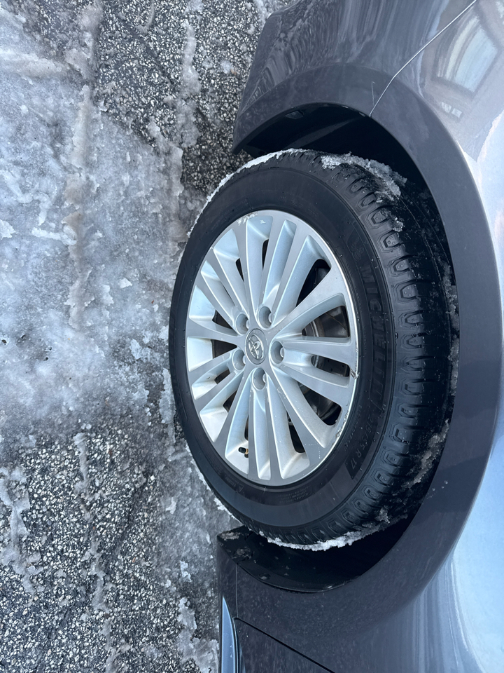 Toyota Avalon Hybrid XLE Premium 2014