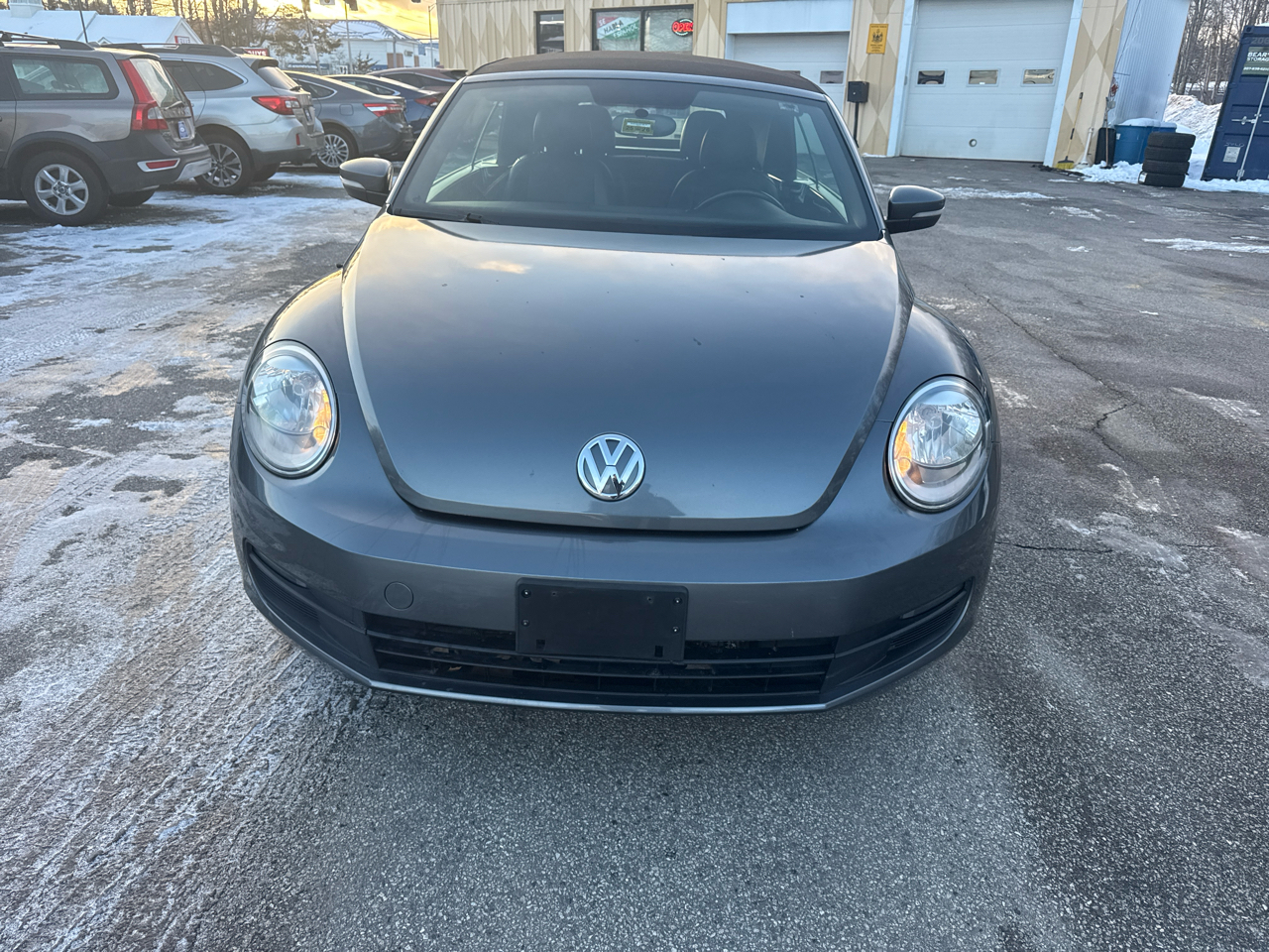 Volkswagen Beetle 2.5L Convertible 2013