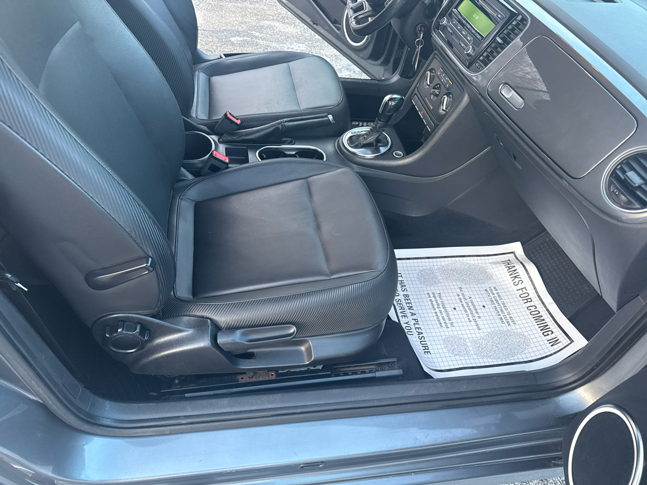 Volkswagen Beetle 2.5L Convertible 2013