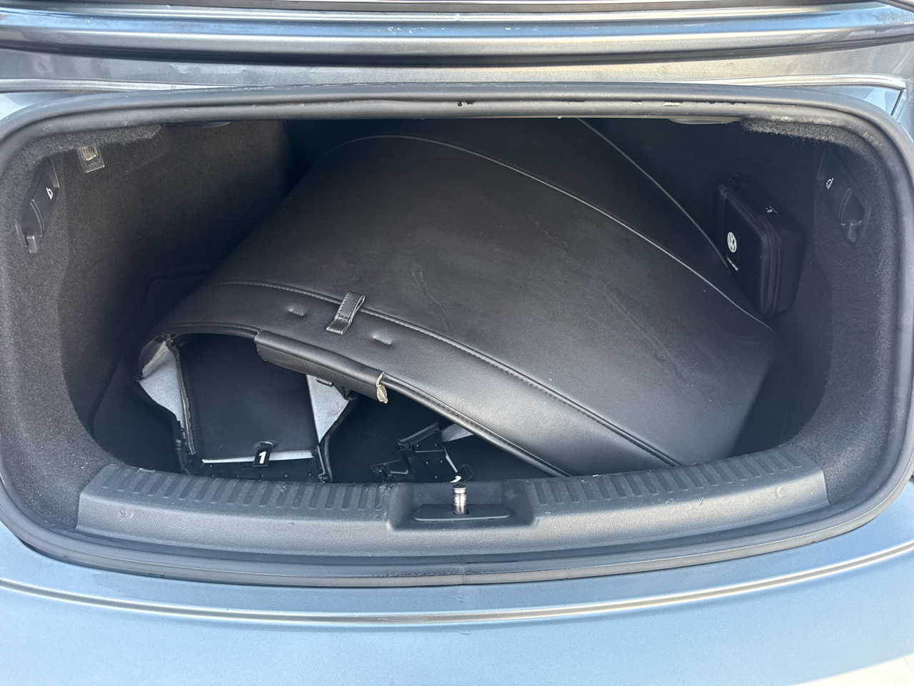 Volkswagen Beetle 2.5L Convertible 2013