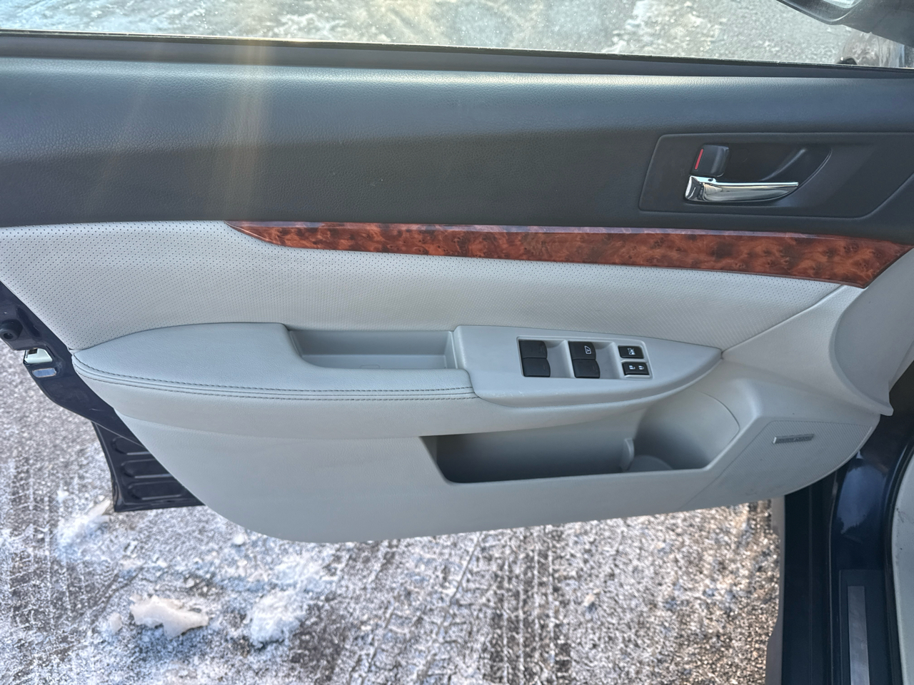 Subaru Outback 3.6R Limited 2012