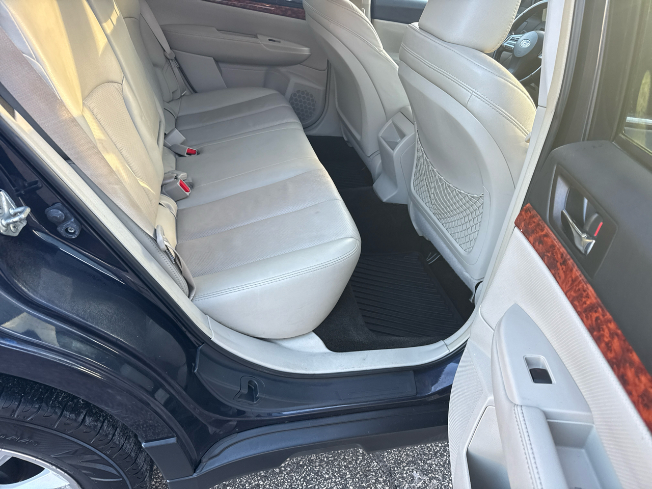 Subaru Outback 3.6R Limited 2012