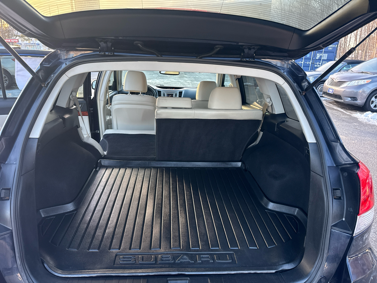 Subaru Outback 3.6R Limited 2012