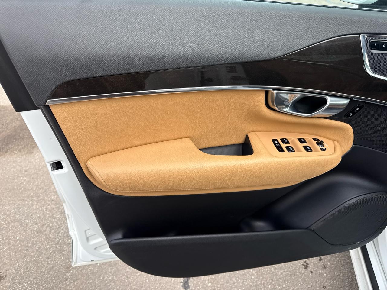 Volvo XC90 T5 Momentum 2018